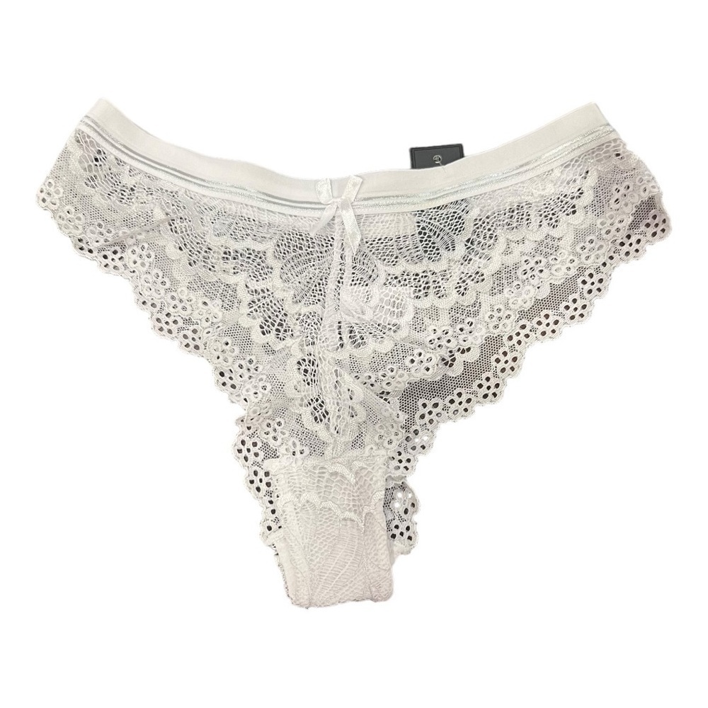 Frederick’s of Hollywood 2 pair lace panties size small NWT